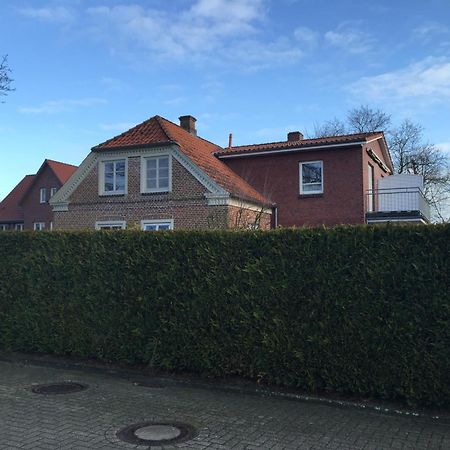 Haus Am Herrenwall Esens Esterno foto